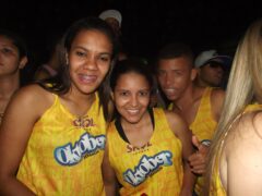 Oktober 10 Anos